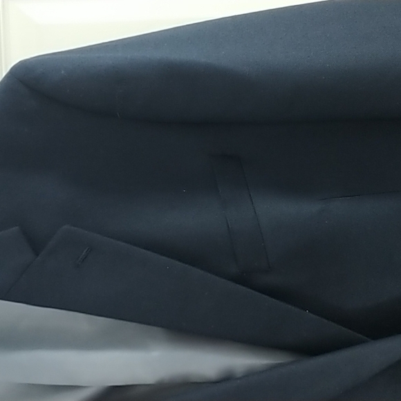 IZOD Classic Two Button Navy Blazer Fully Lined 50Reg - Picture 6 of 13